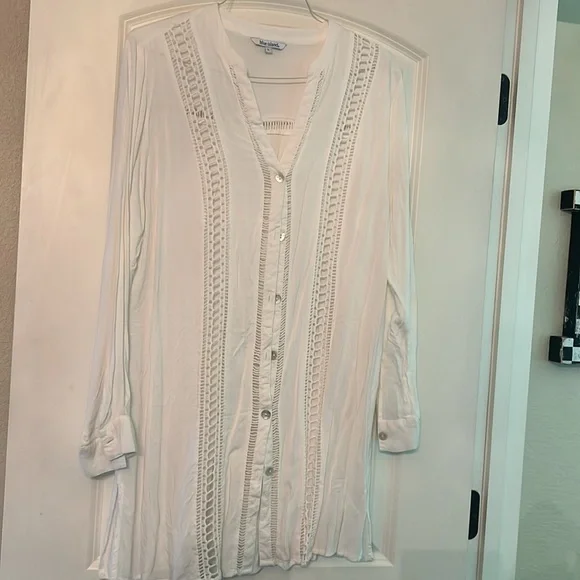 White cotton Swimsuit cover up.. - Picture 6 of 7